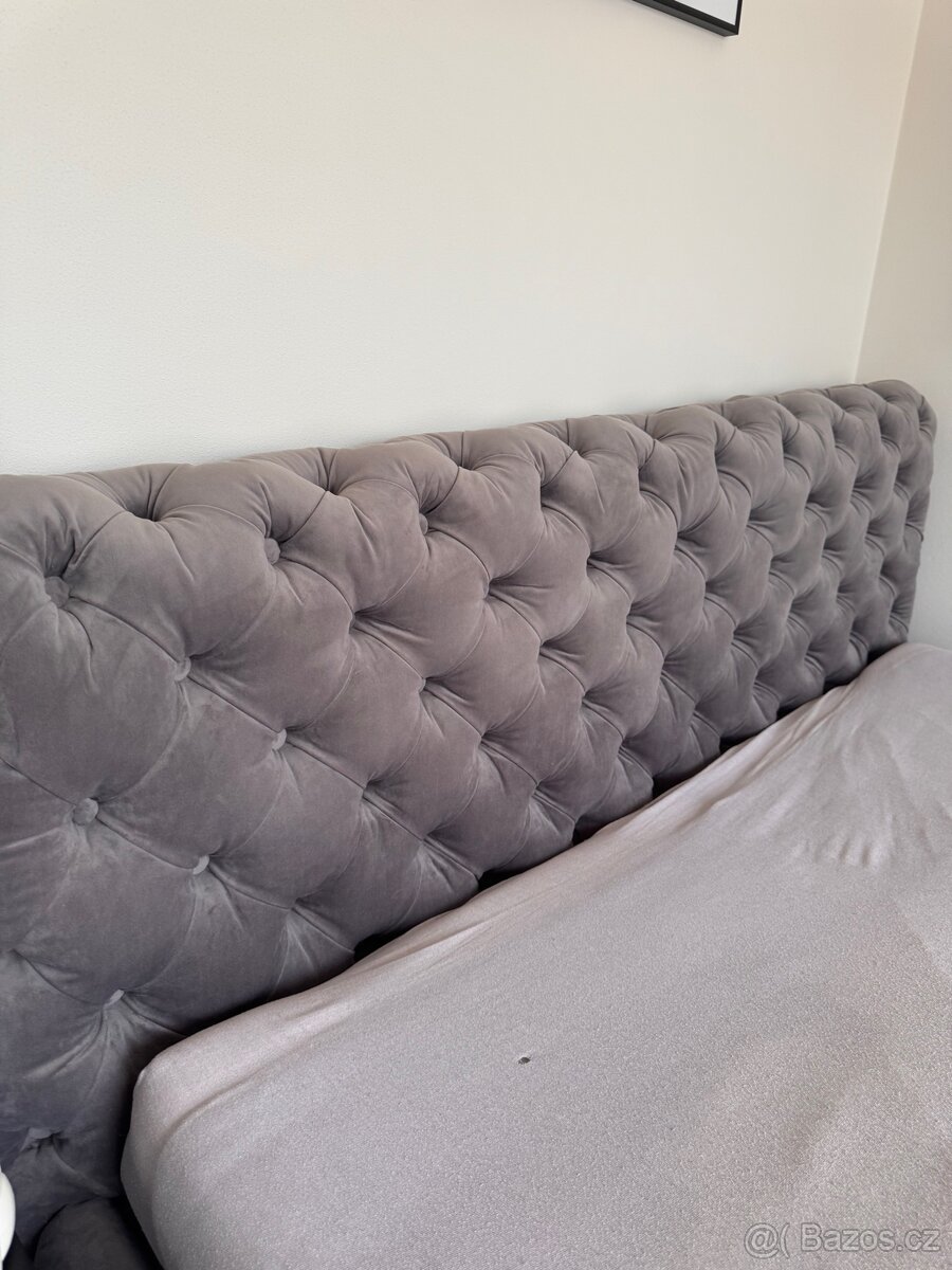 Manželská postel KARE Design - 6