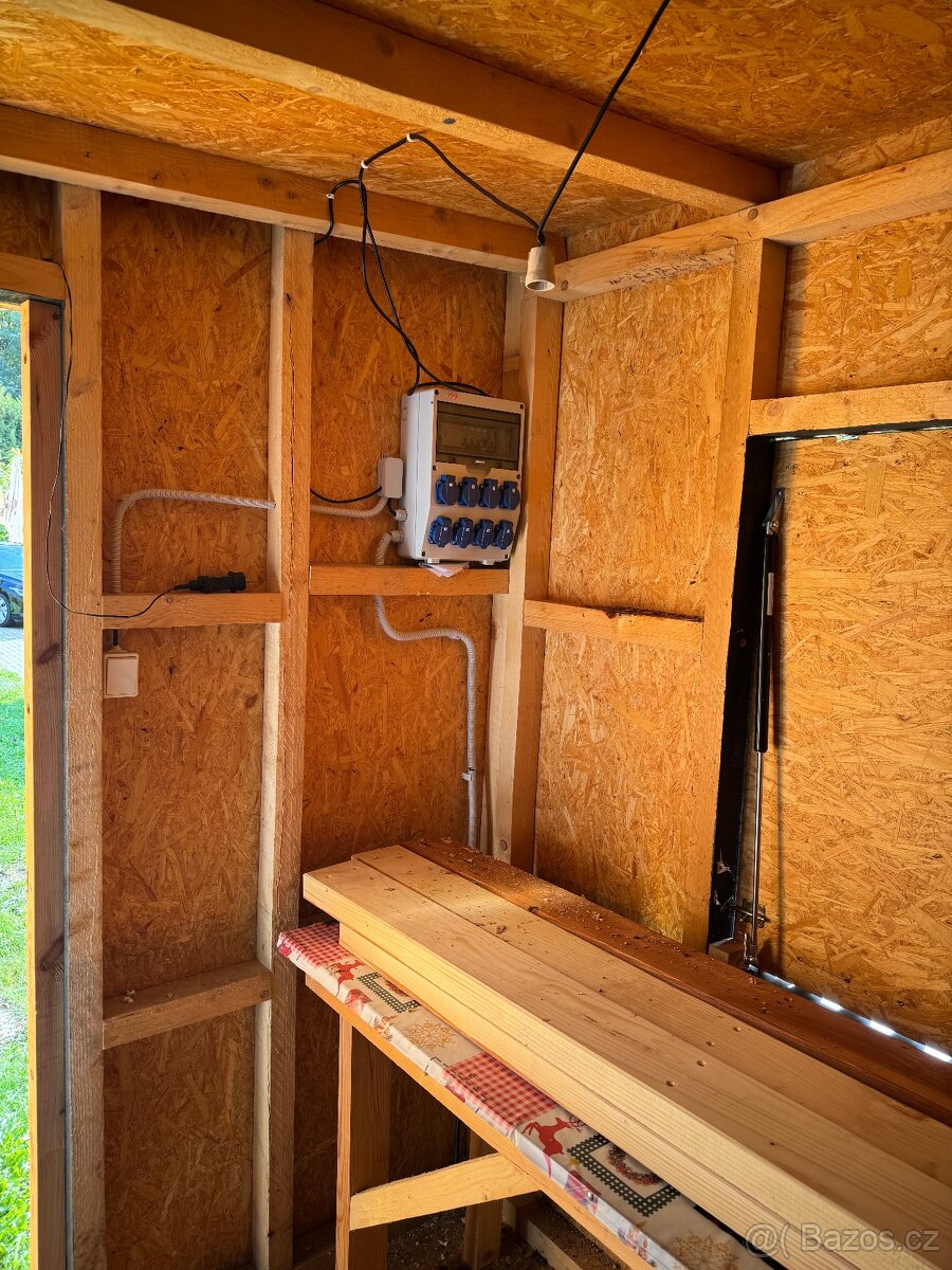 Designový prodejní stánek - 6