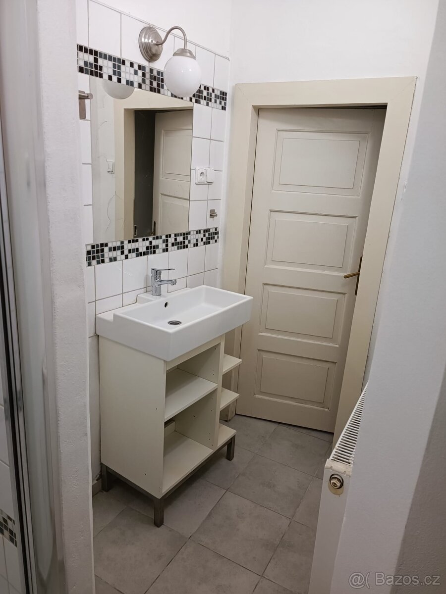Pronájem garsonky Liběchov - 6