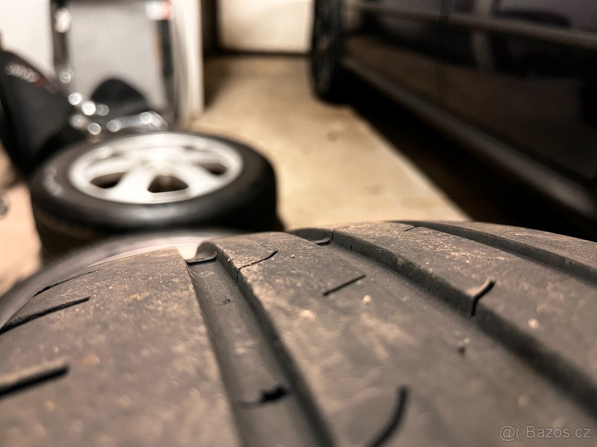Alu Škoda R15 s pneu - 6