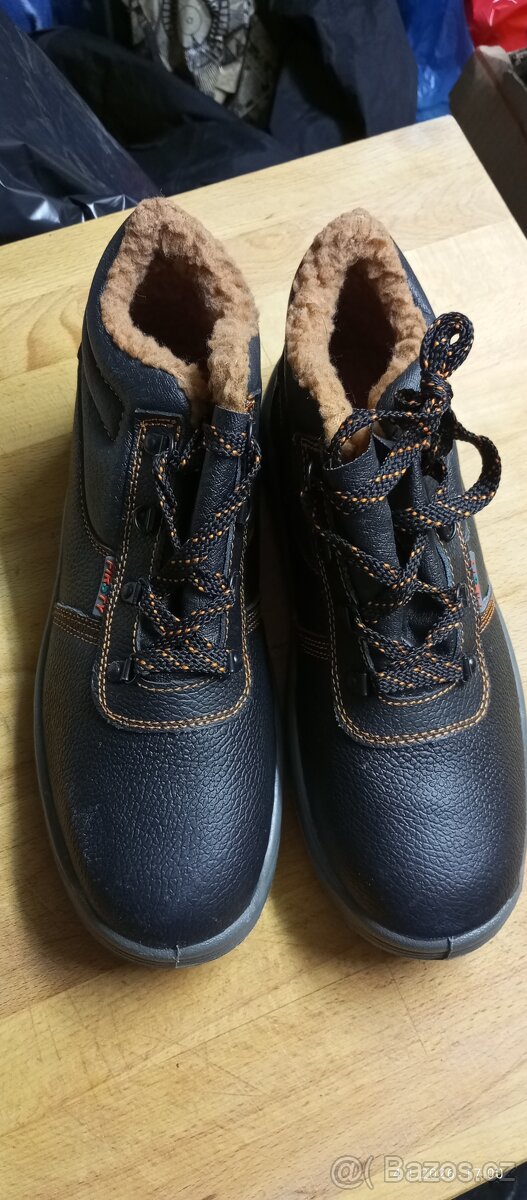 Zimní pracovní boty CXS - 6