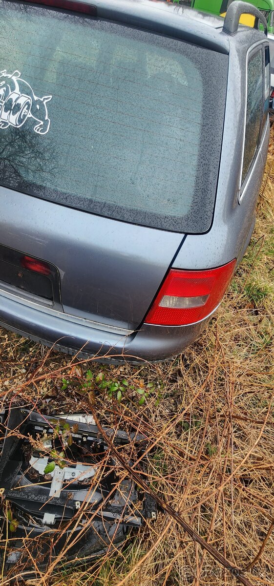 Audi A6 2,5TD - 6