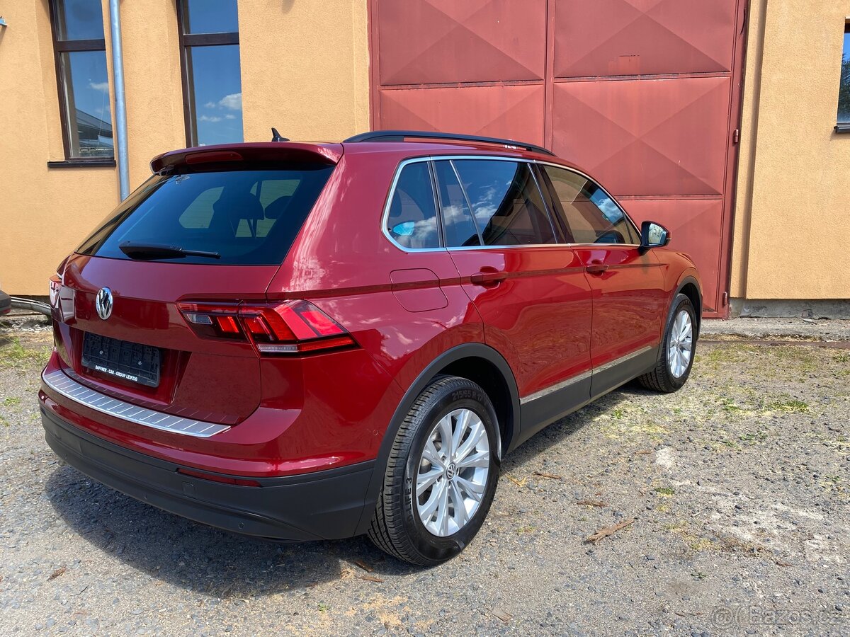 Volkswagen Tiguan 2.0 - 6