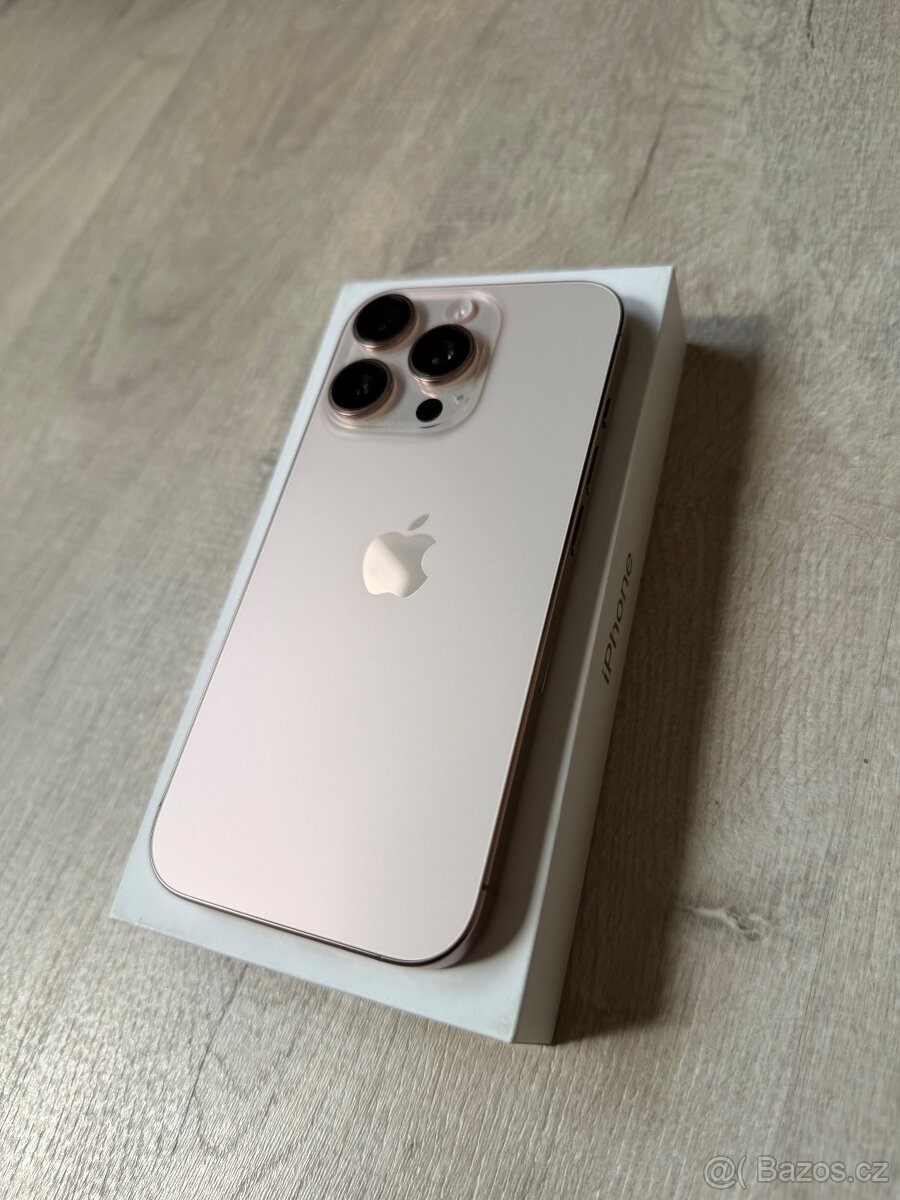 iPhone 16 Pro (128 GB / Pouštní titan) + 2 pouzdra + o. sklo - 6