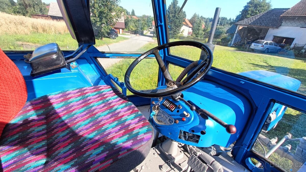 Traktor Zetor 4011 - 6