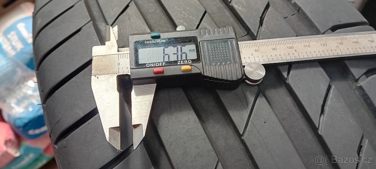 Kumho 235/45 R18 - 6