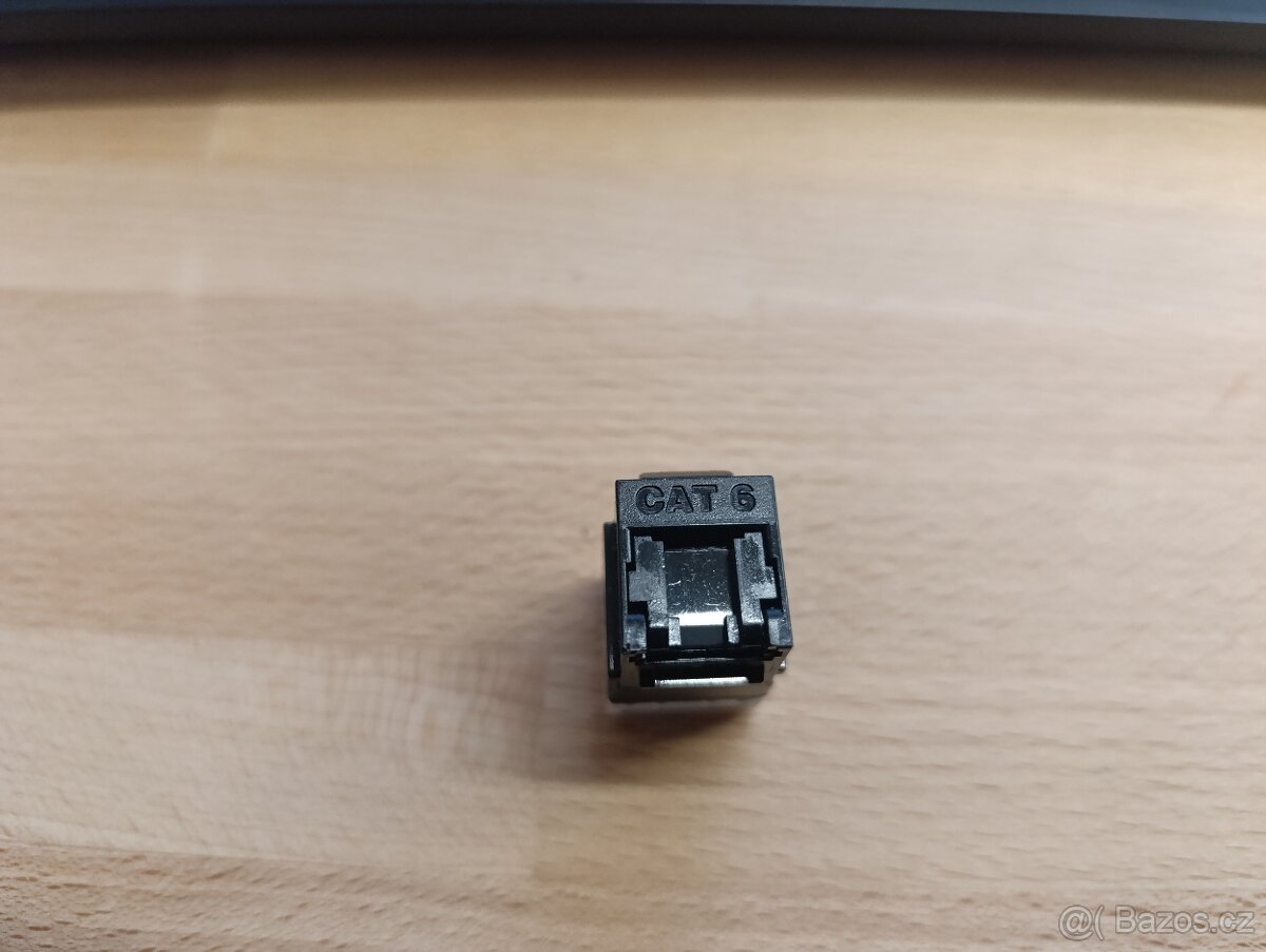 2x SOLARIX 19" Patch panel 24 port, modulární osazený, CAT6 - 6