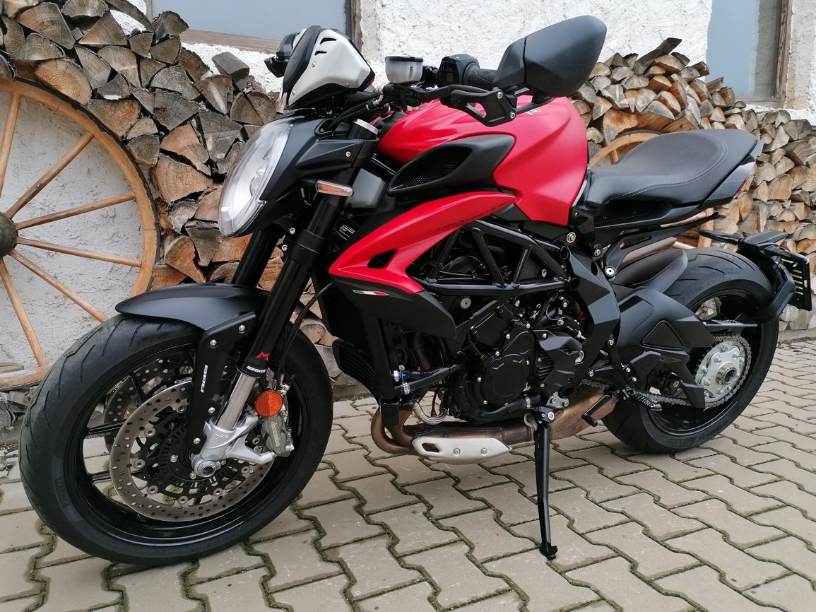 MV Agusta Dragster 800 ROSSO - 6