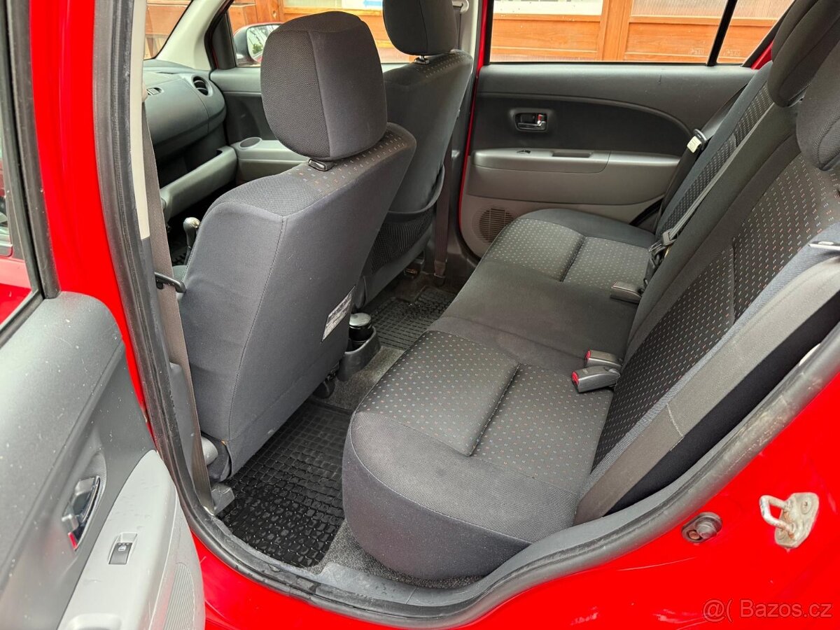 Subaru Justy 1,2i 4x4 - 6