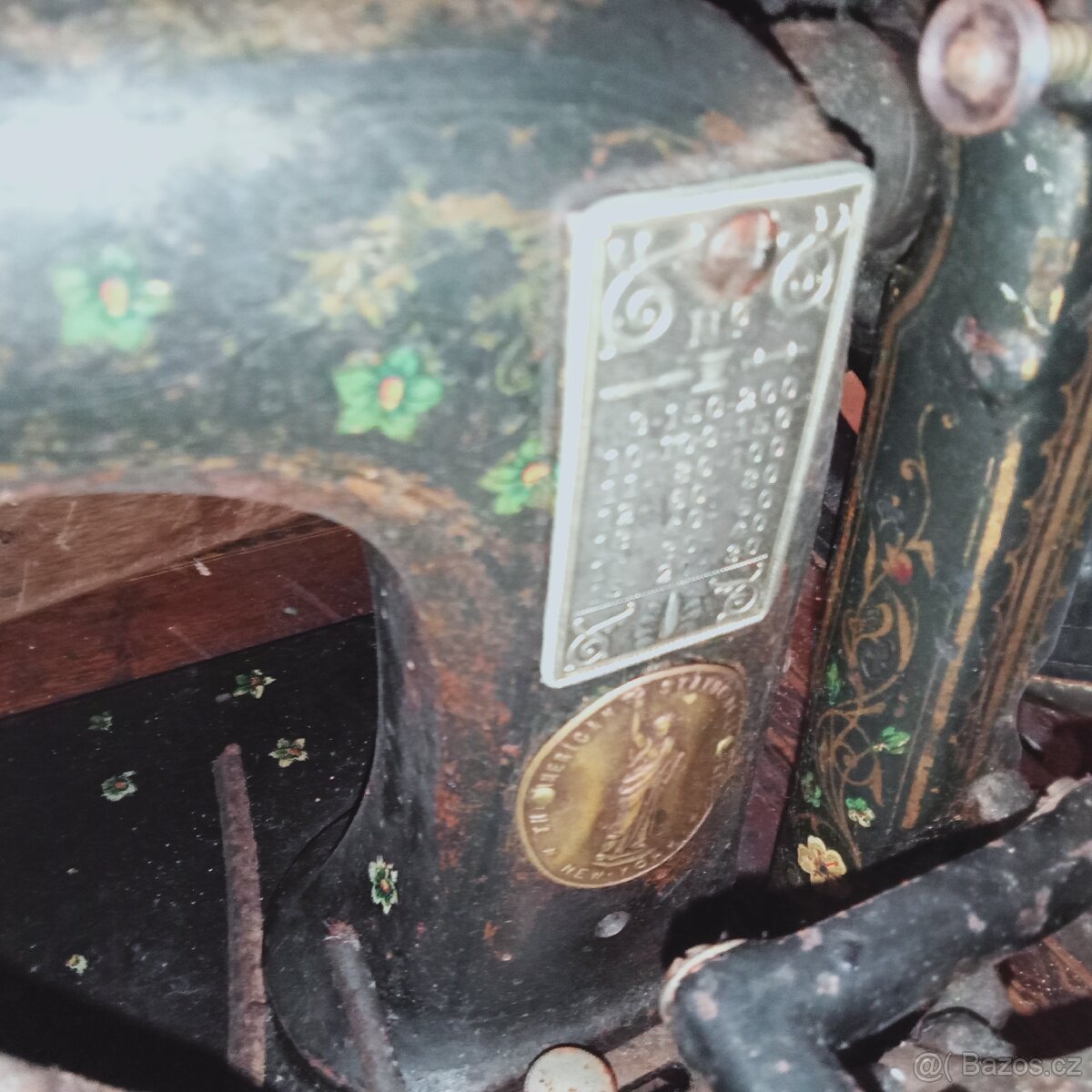 starý šicí stroj - 6