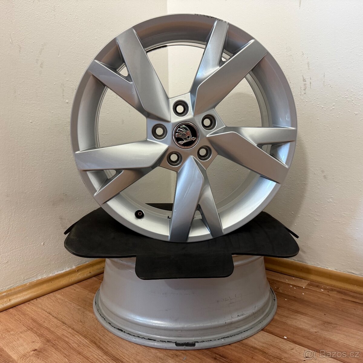 ŠKODA OCTAVIA IV 4 5x112 R17 ET46 6.5Jx17 57,1mm - 6