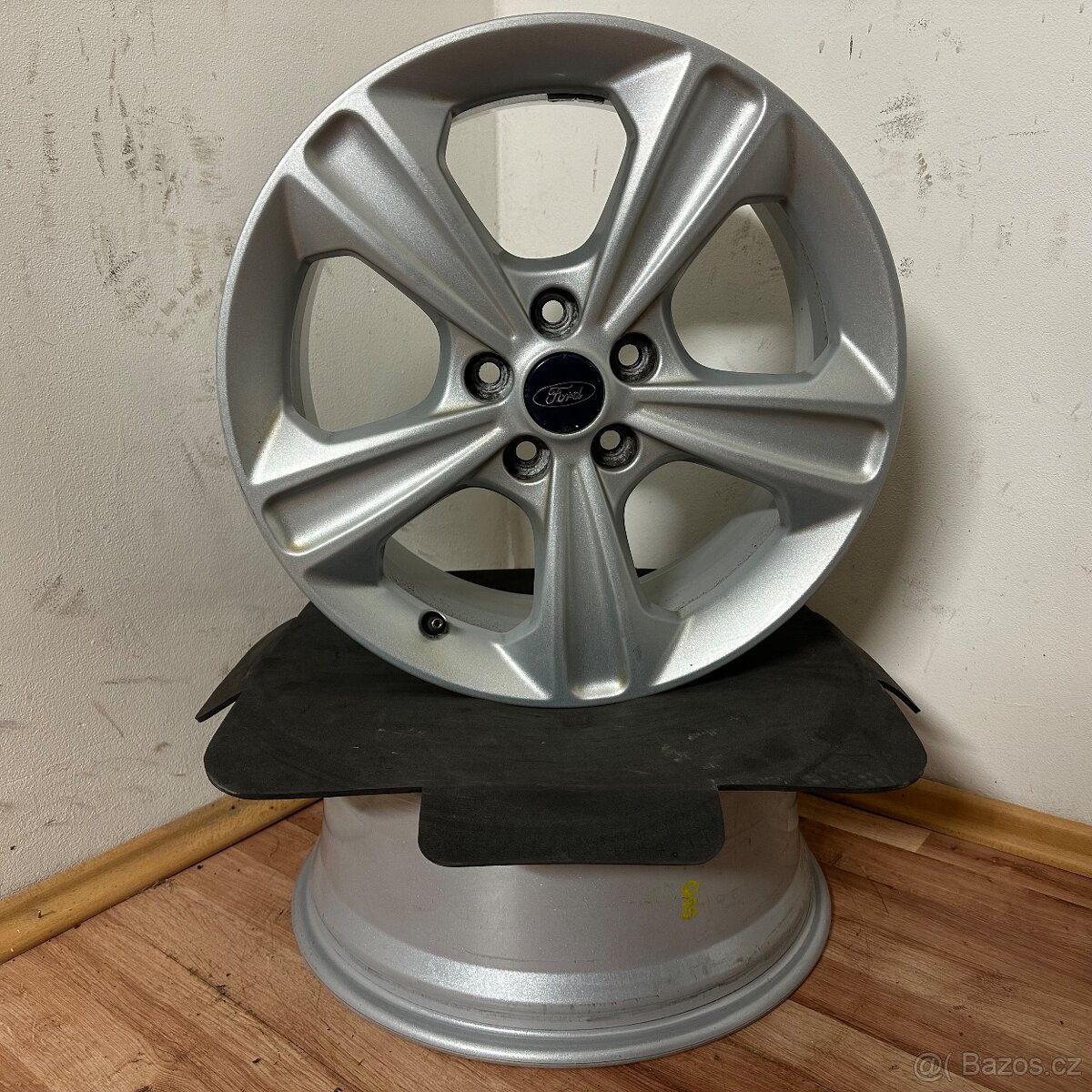 FORD KUGA / MONDEO 5x108 R17 ET52,5 (7,5Jx17)+TPMS - 6