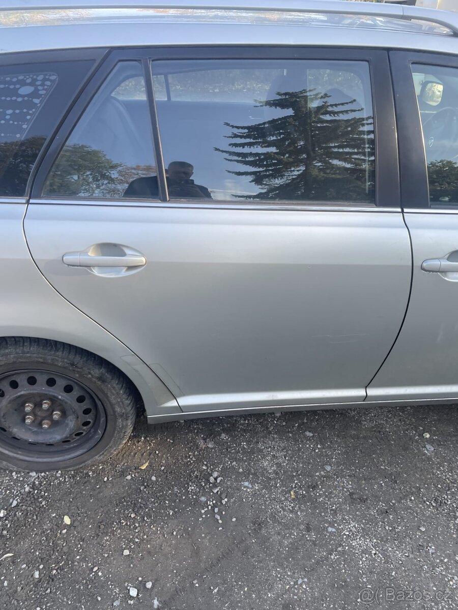 Toyota Avensis 2004 2.0 d4d 85kw - 6