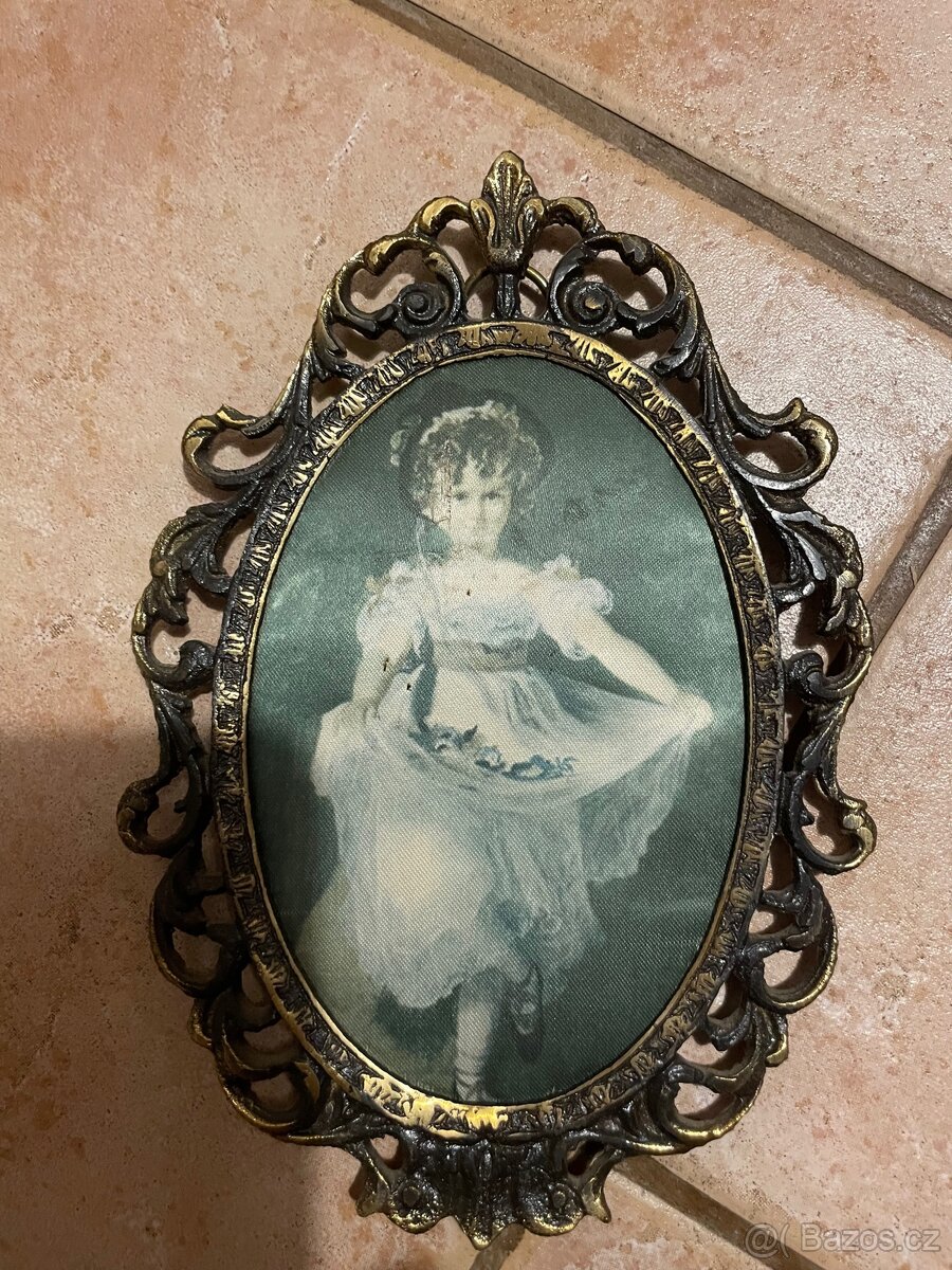 Sada 5 ozdobných vintage kovových rámečků - 6