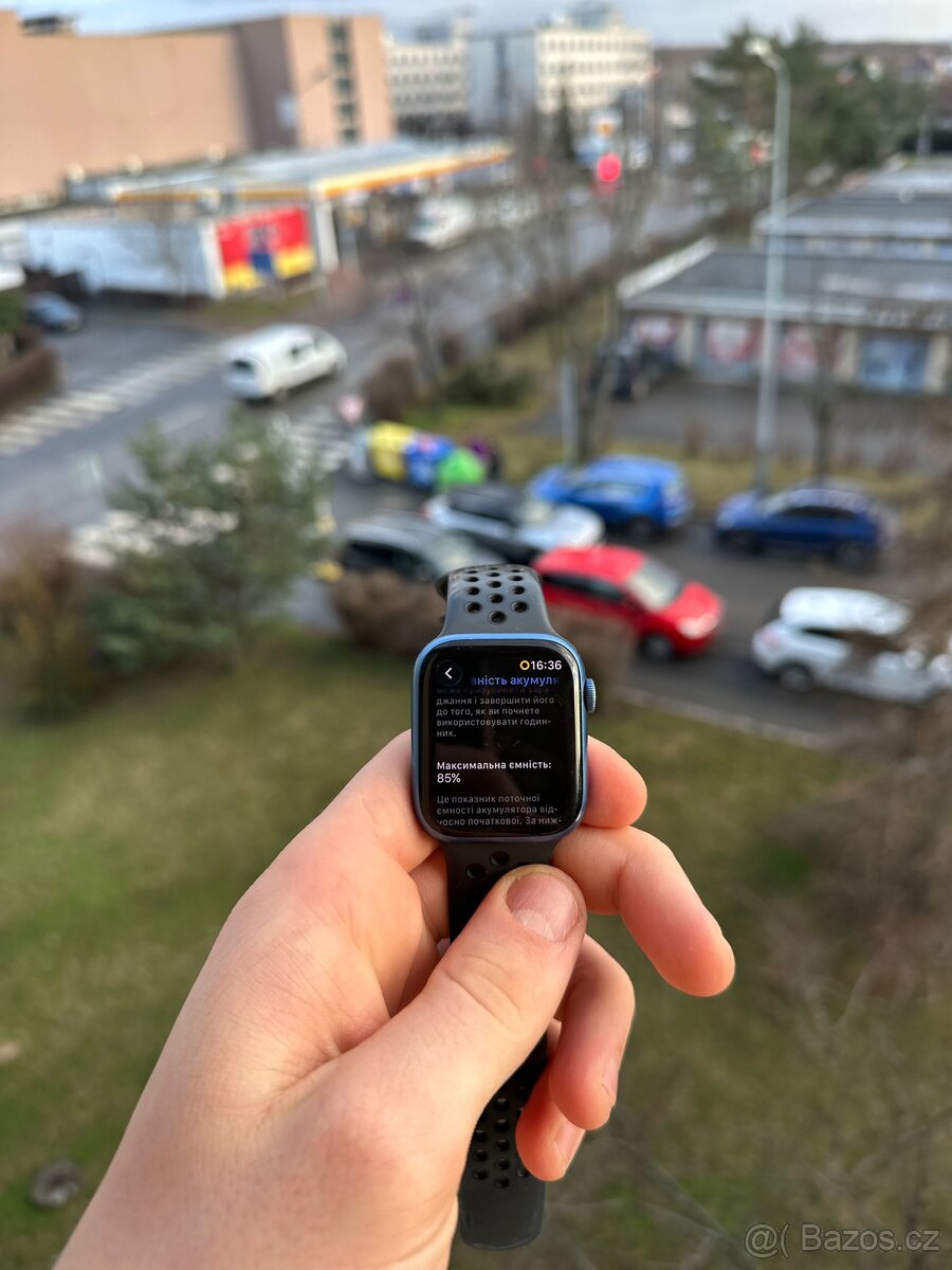 Apple Watch 7 45mm GPS - 6