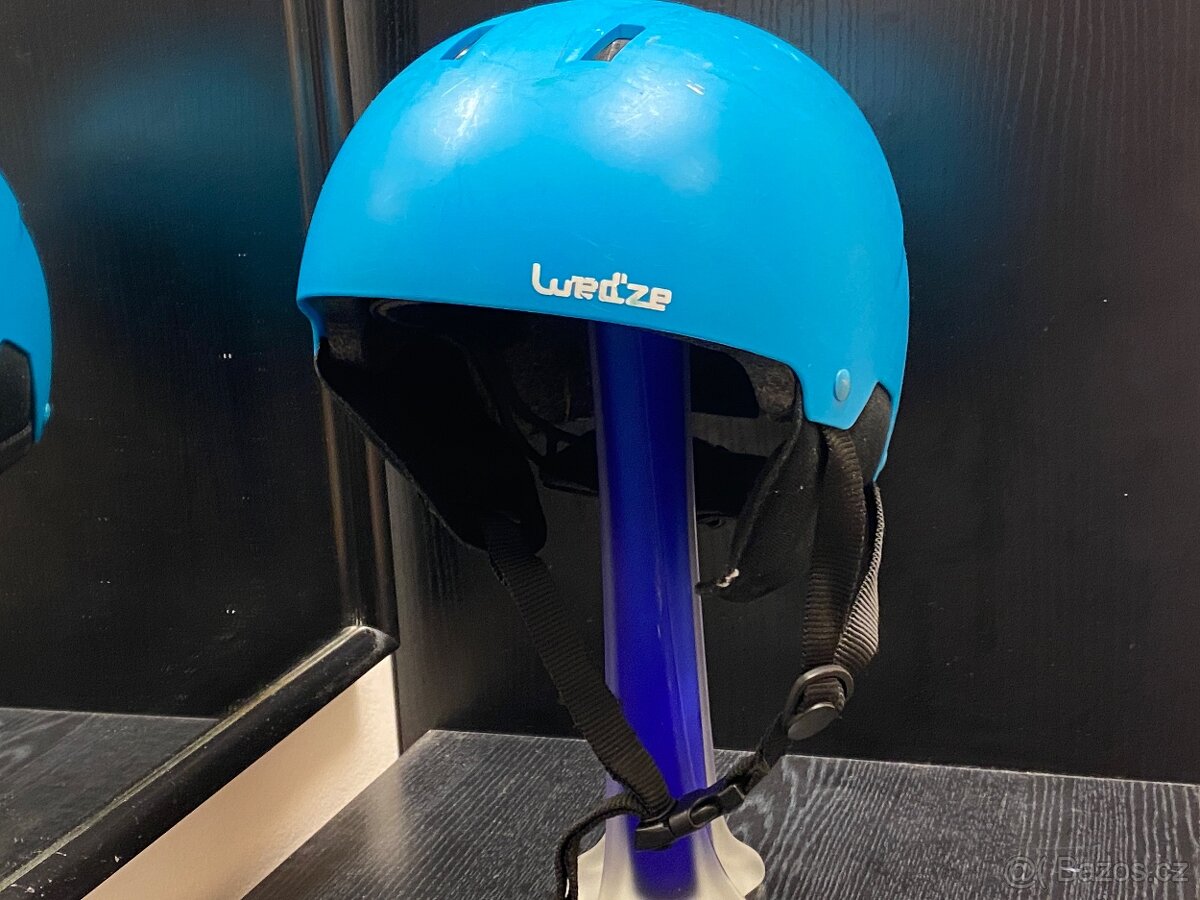 přilba na lyže nebo na brusle - 6