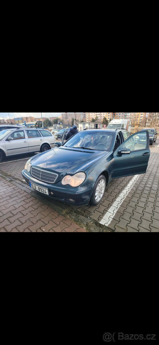 Mercedes Benz C220 W203 R.V 2002 - 6