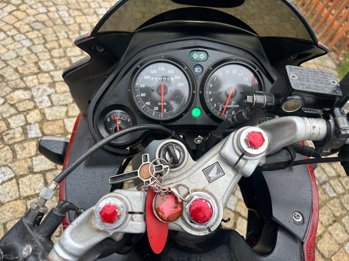 Honda CBR 125 - 6