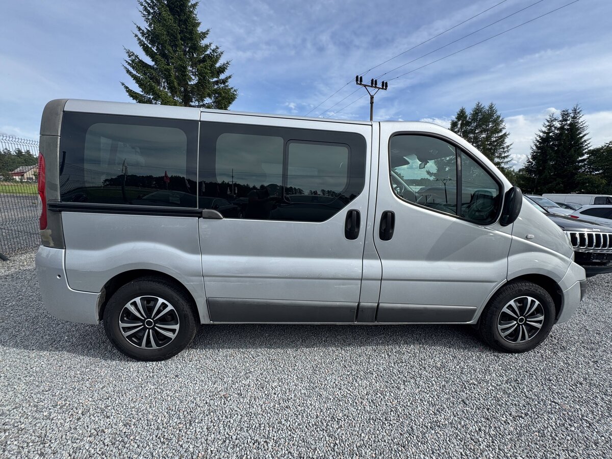 Renault Trafic 2.0 Dci 84 kw 9 míst - 6
