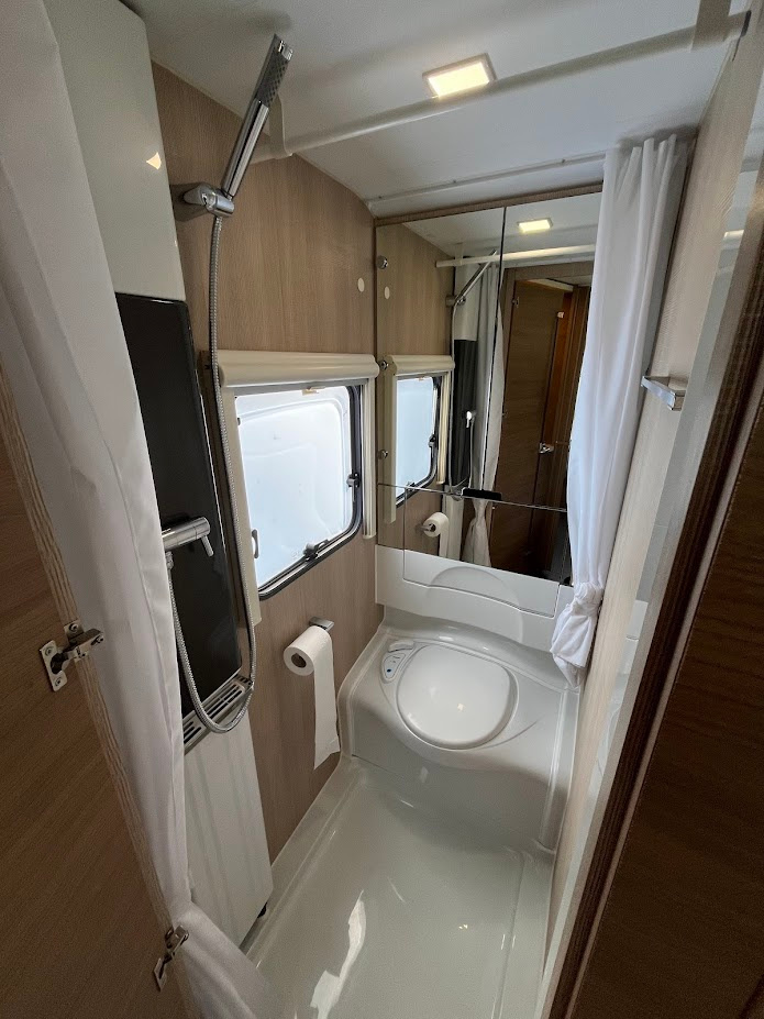 Adria Adora 472 UP 2020 Alde - 6