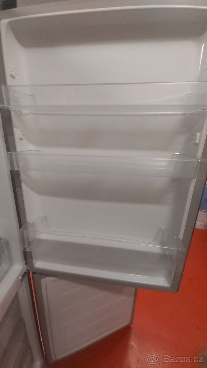 Lednice s mrazákem - 6