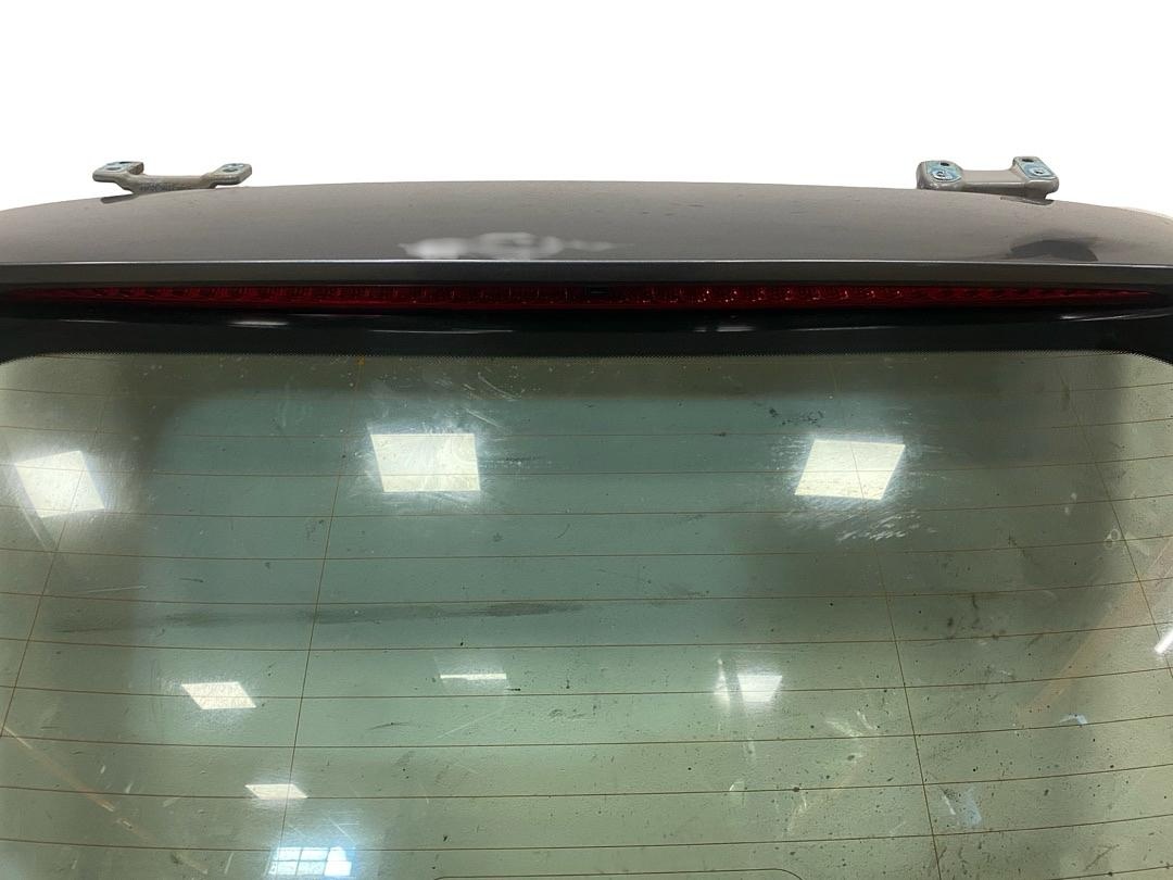 Páté dveře šedá metalíza 992 Mercedes Benz E220 kombi 2017 - 6