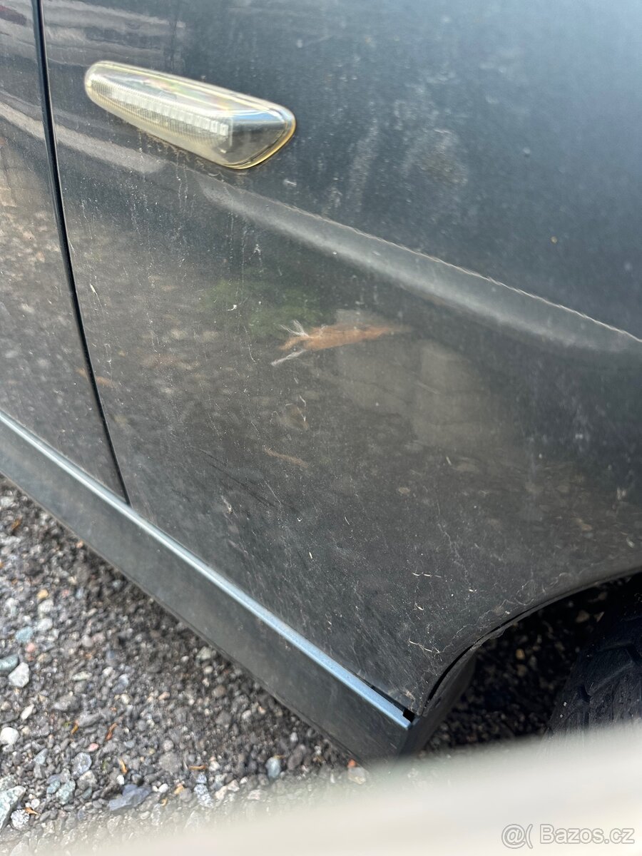 Bmw e90 blatníky - 6