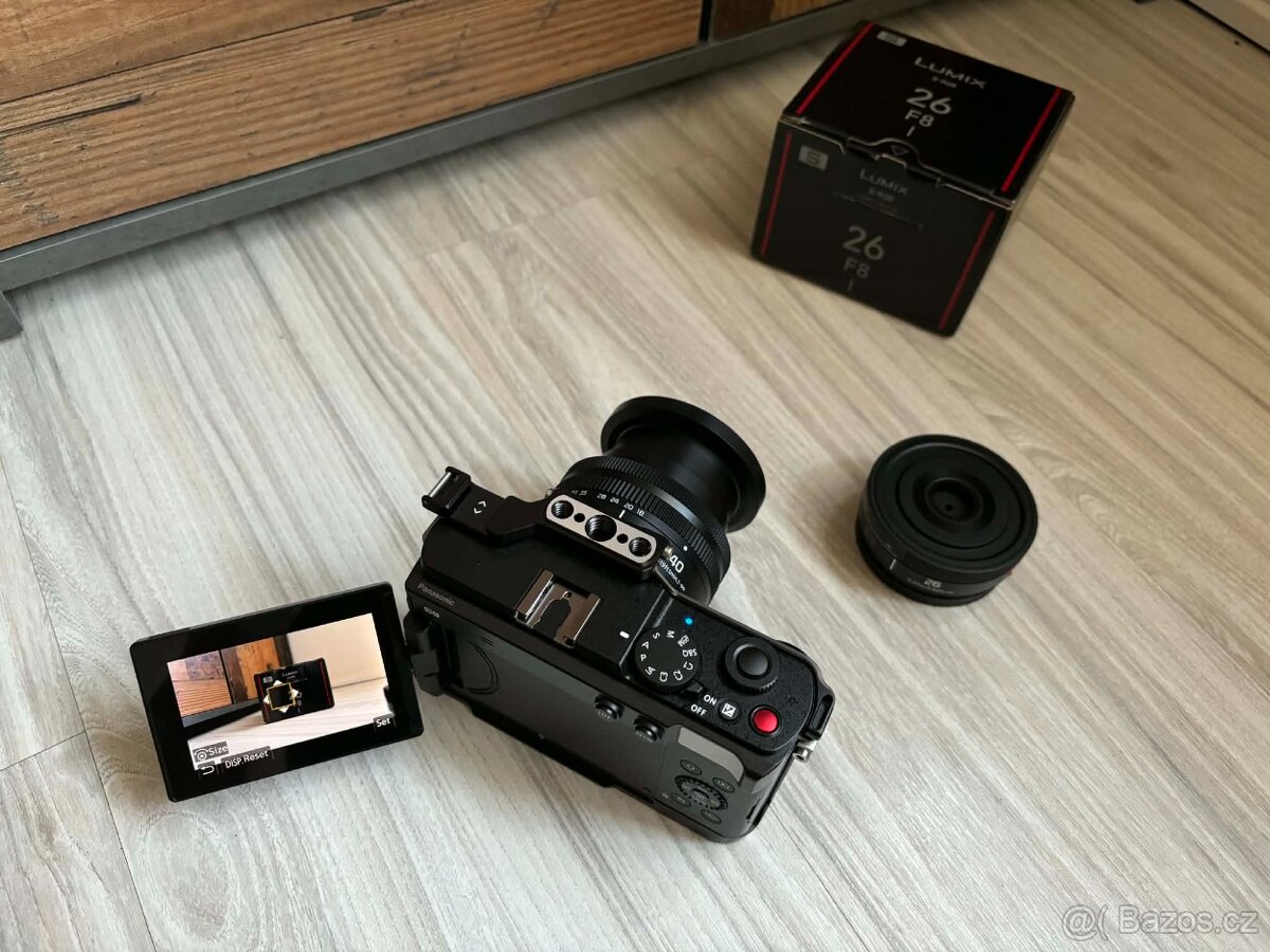 PANASONIC Lumix DC-S9 + 18-40 mm + 26 mm bílý - 6