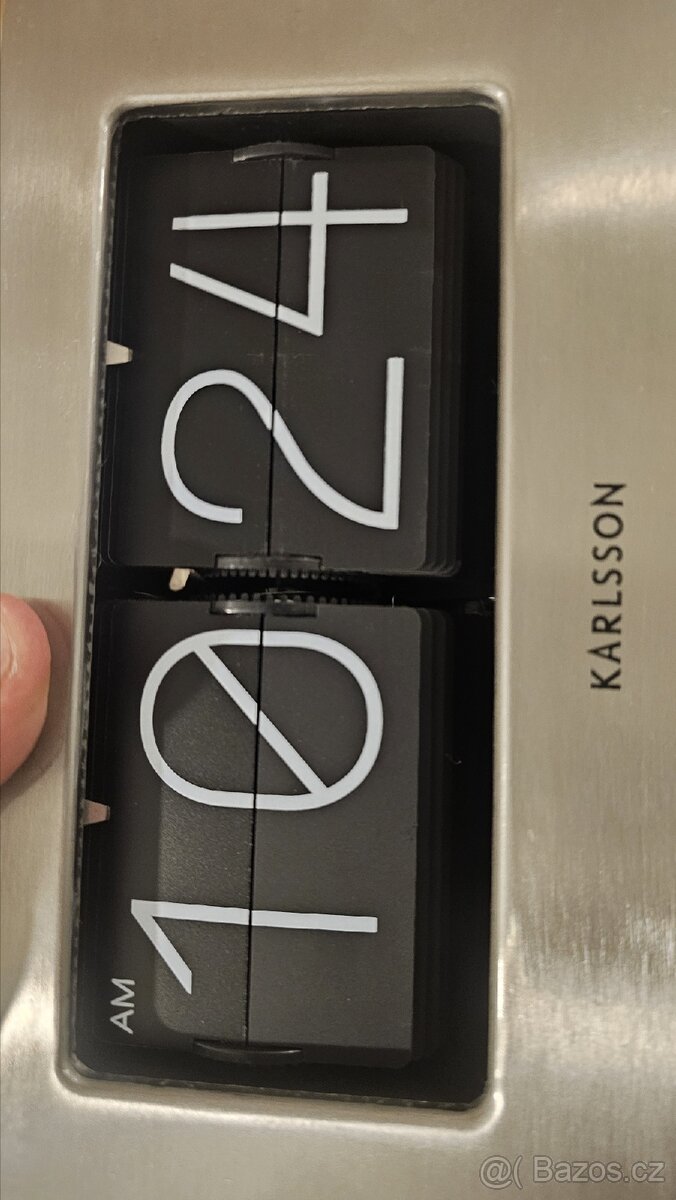 Překlápěcí hodiny Karlsson Boxed Flip
- 6