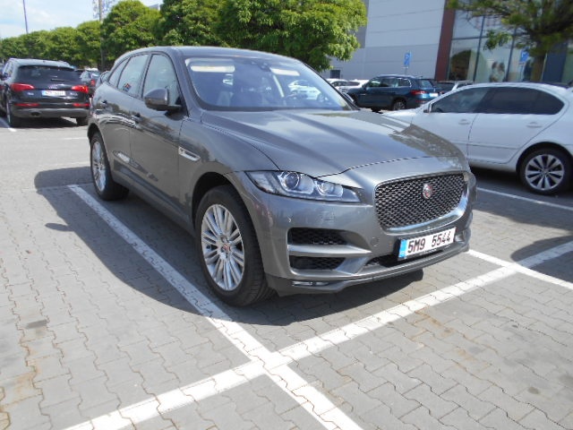 Jaguar f Pace 221kw v6 nafta AWD - 6