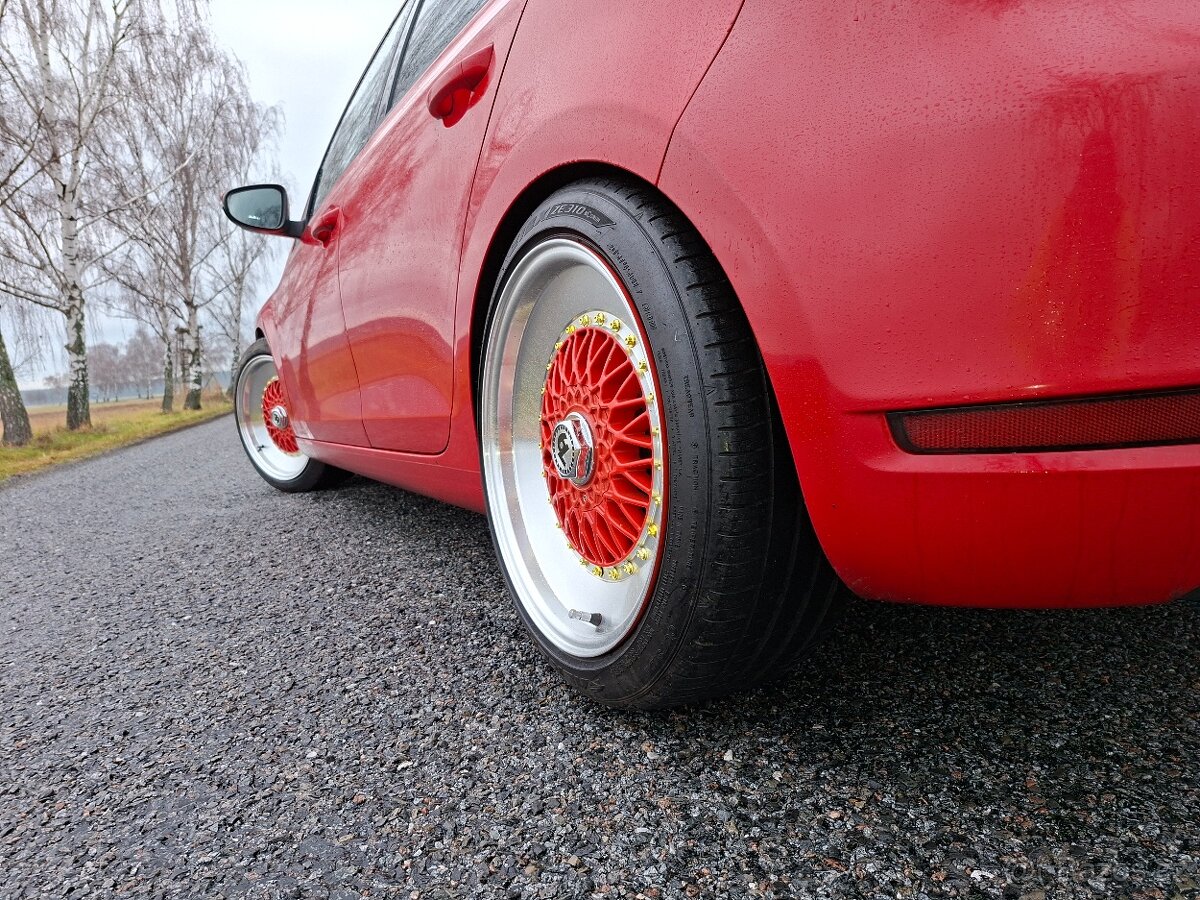 VW GOLF VI GTD 2,0 TDI 4 MOTION Manuál - 2012 - 6