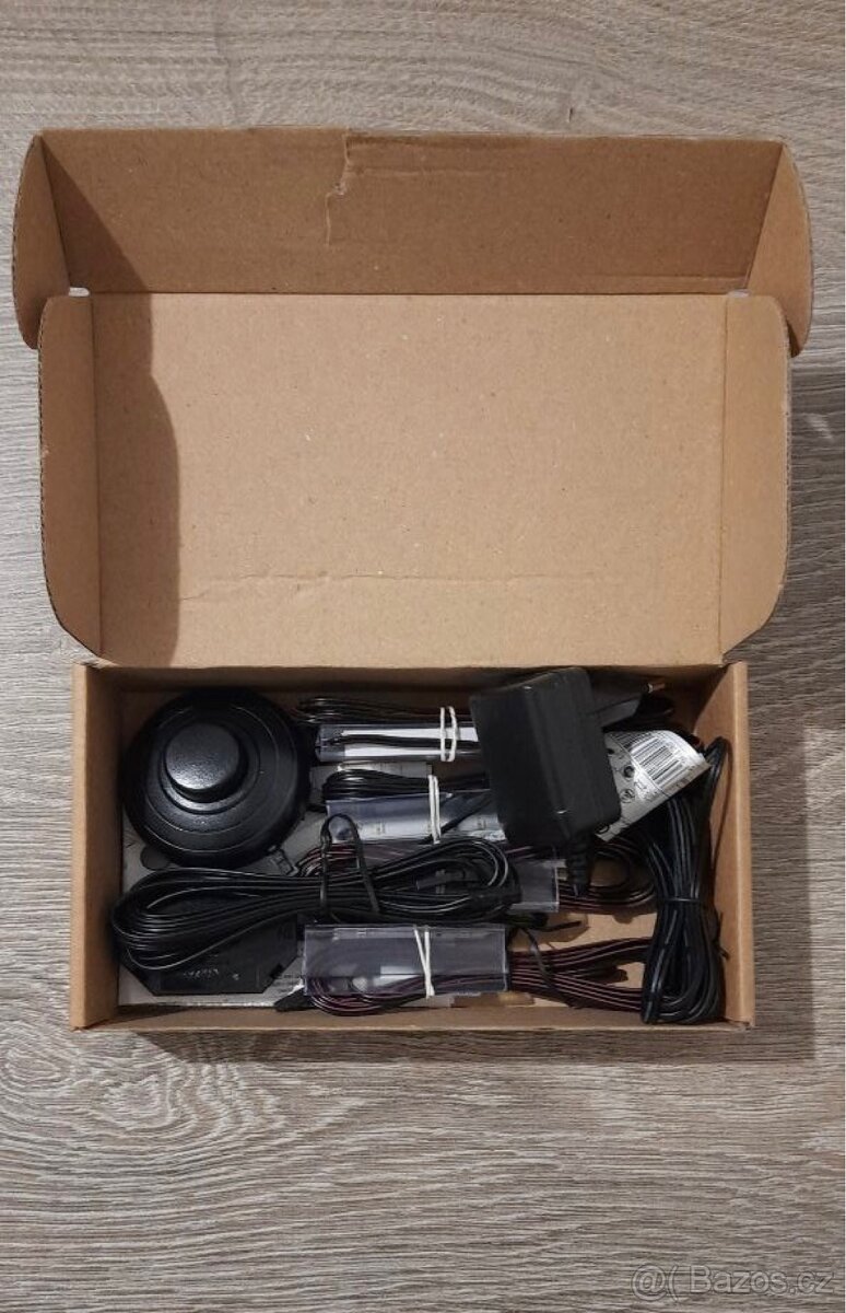 Skříňka se zrcadlem z koupelnové sestavy - 6