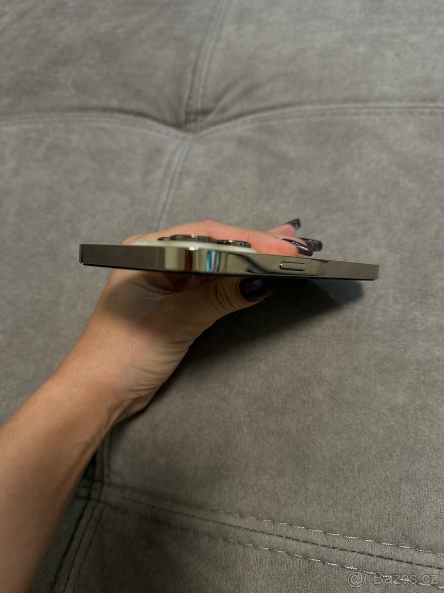iPhone 14 Pro zlatý 256GB - 6