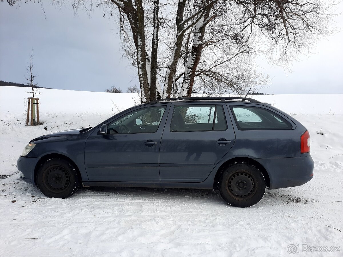Škoda octavia 2.0 tdi 103kw 2011..čr - 6