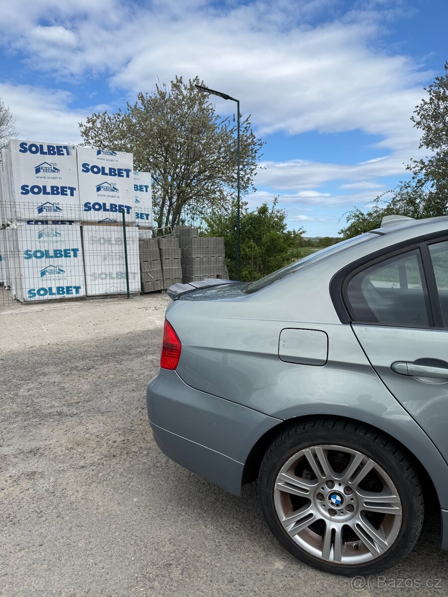 BMW E90 320d - 6