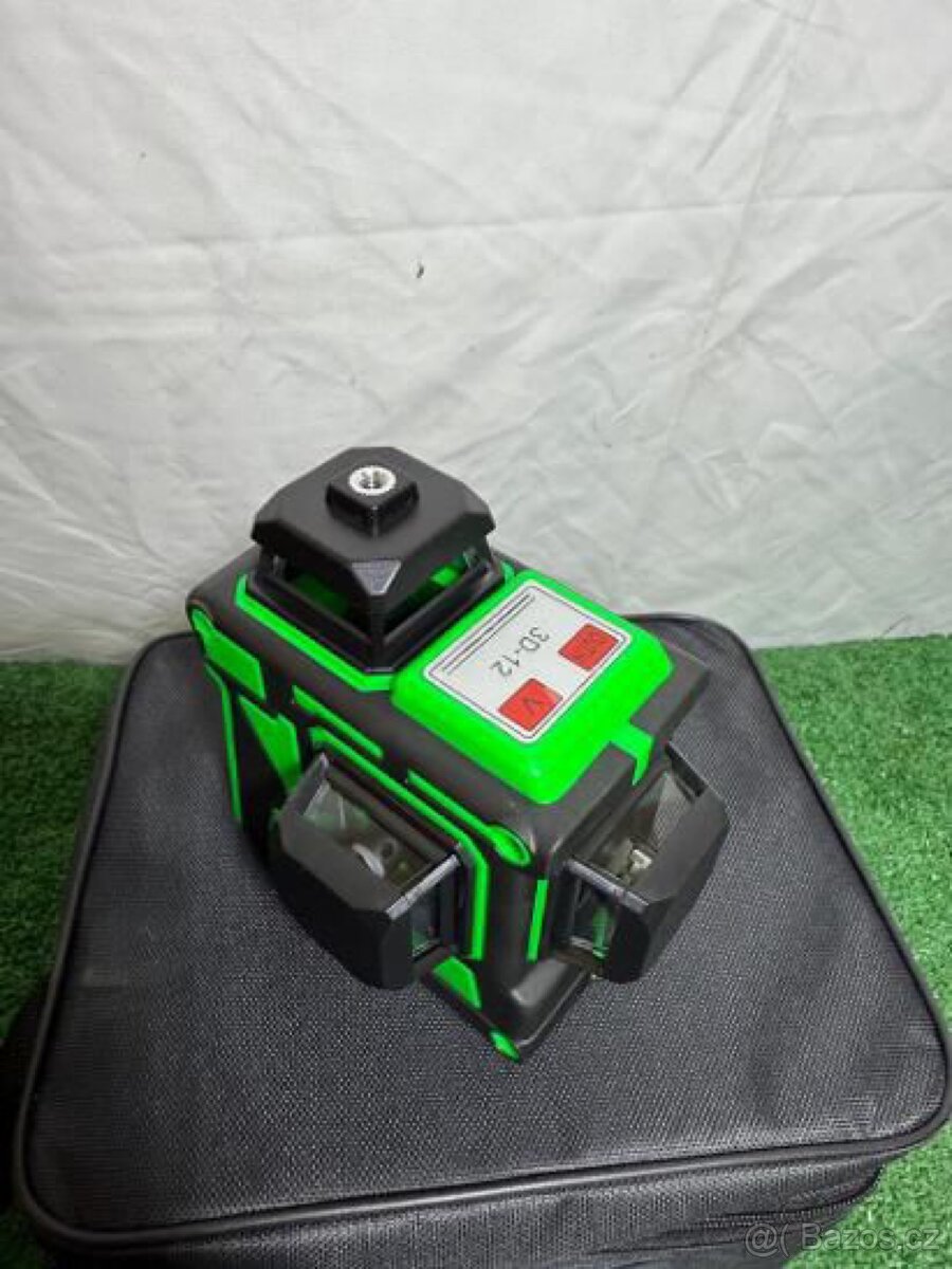 3D laser Zelený 360º rotační automatický křížový - 6