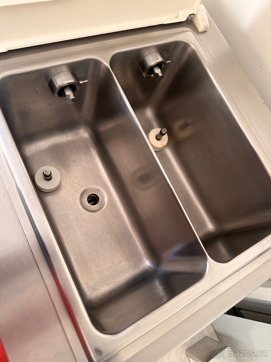 Stánek na točenou zmrzlinu - 6