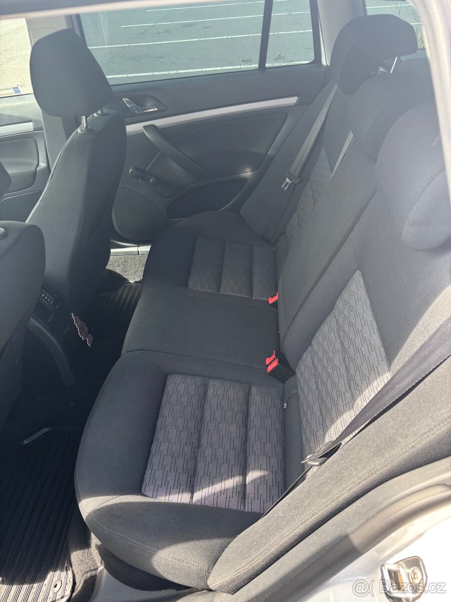 Škoda Octavia 1.6 TDI - 6