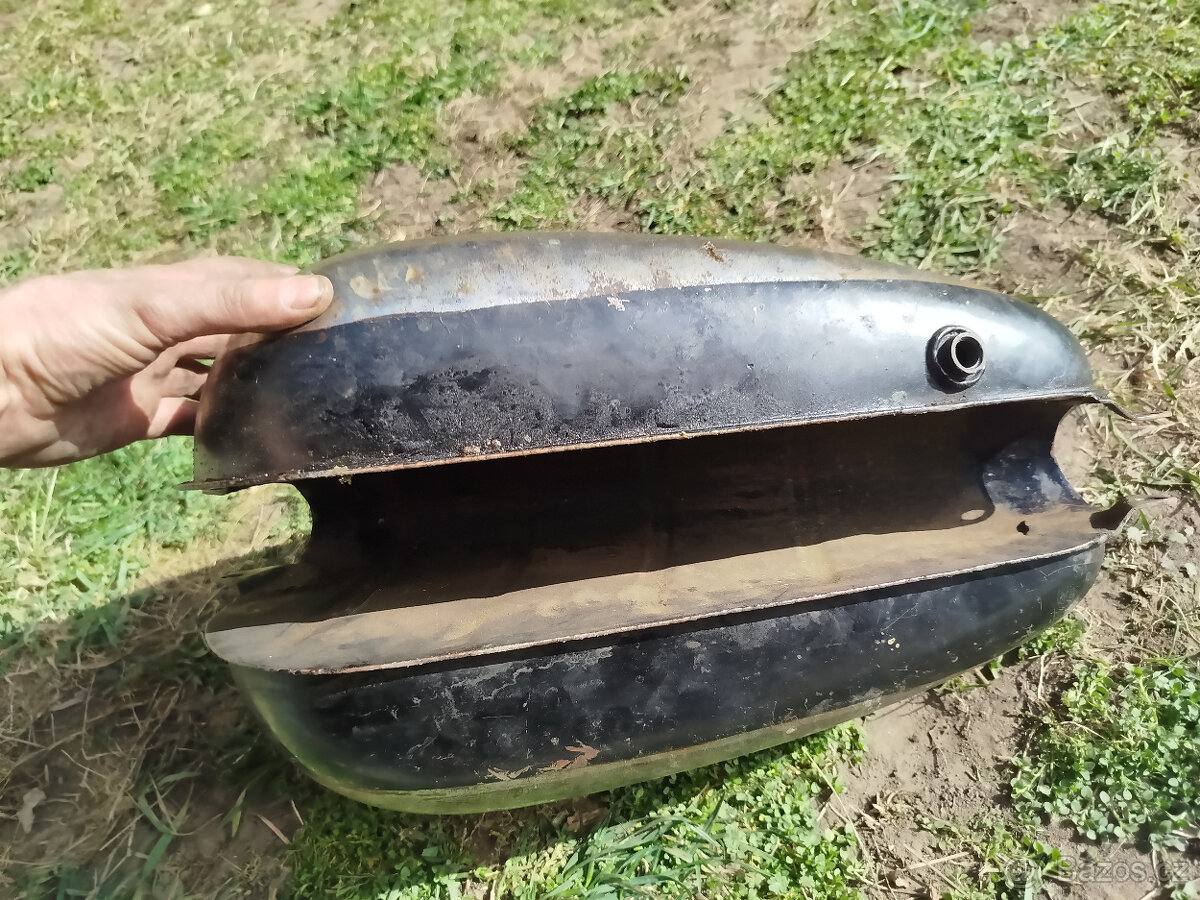 Nádrž ČZ 450 453 455 - 6