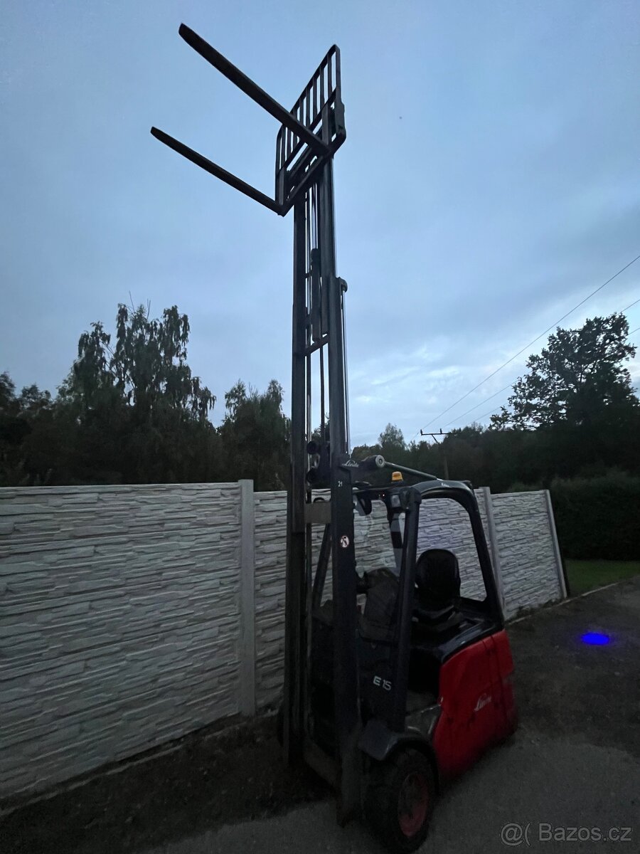 Vysokozdvižný vozík Linde E15-01 386 - 6