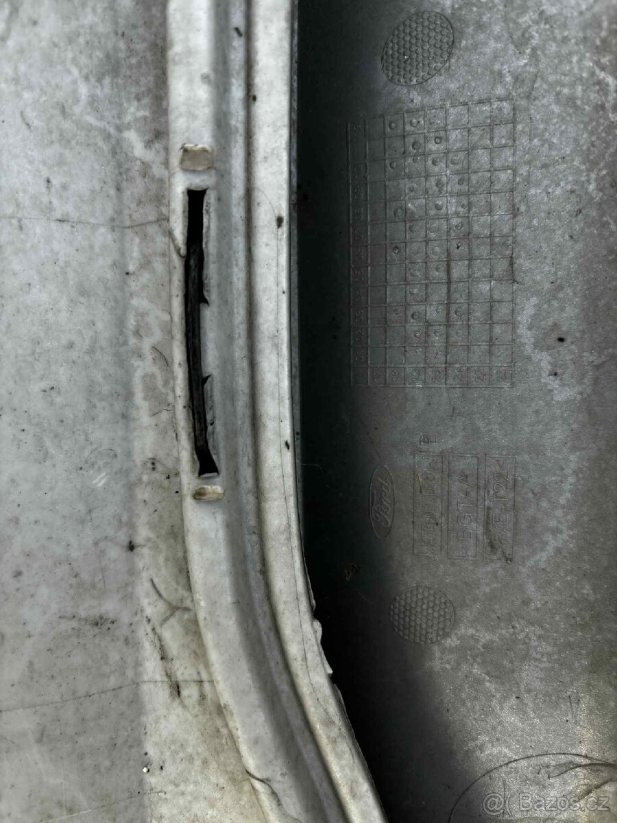 Ford Focus mk4 Combi - zadní nárazník - 6