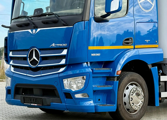 Mercedes-Benz 1836 - chladící skříň s hydraulickým čelem - 6