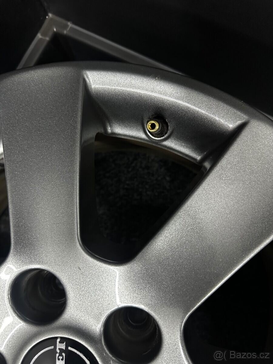 Alu Borbet 5x112 16” 7j et50 - 6