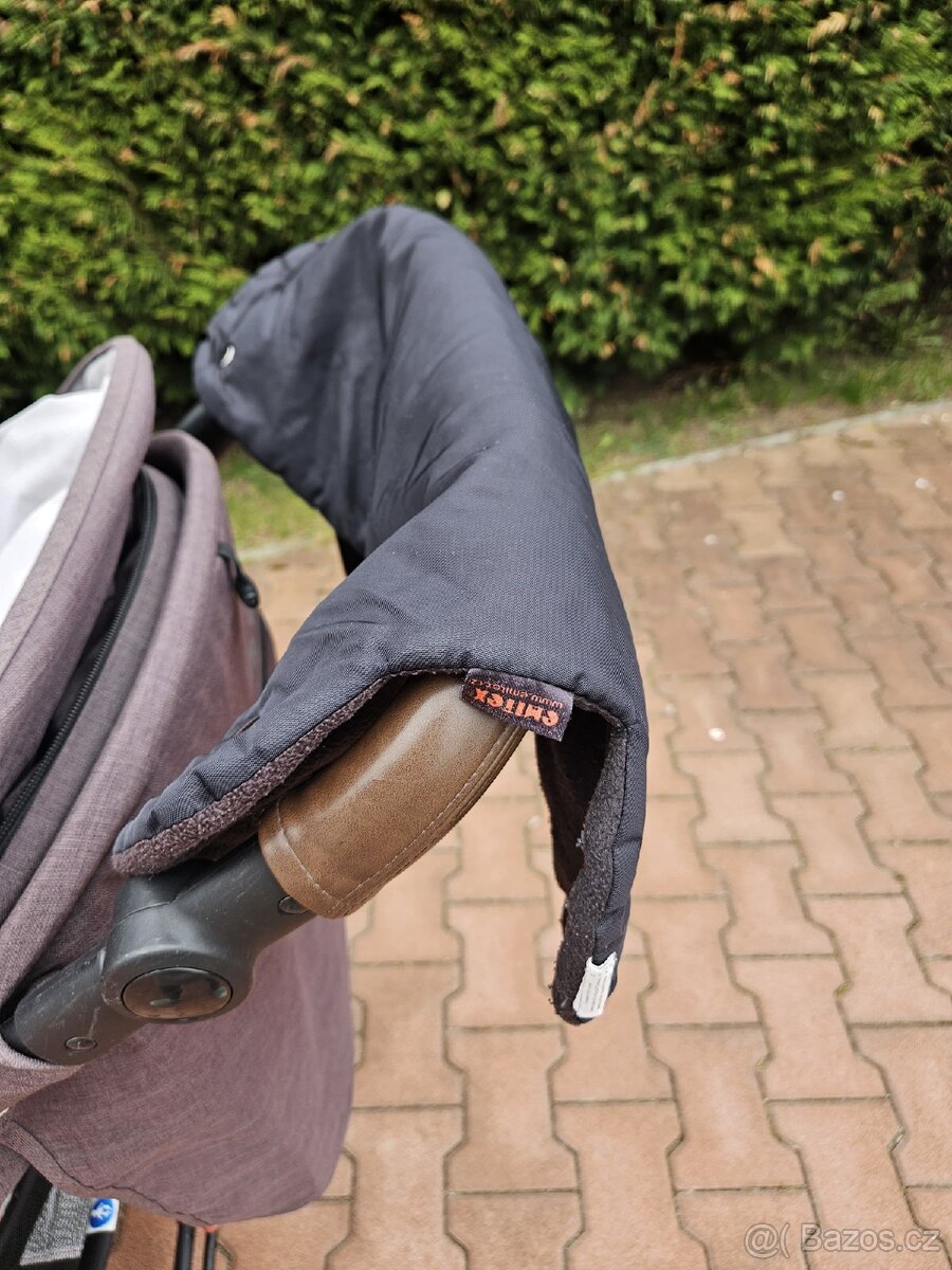 VALCO BABY Sport Trend 4 Black Charcoal kočárek - 6