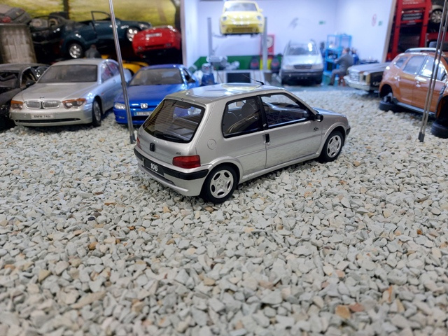 model auta Peugeot 106 Quiksilver Otto mobile 1:18 - 6