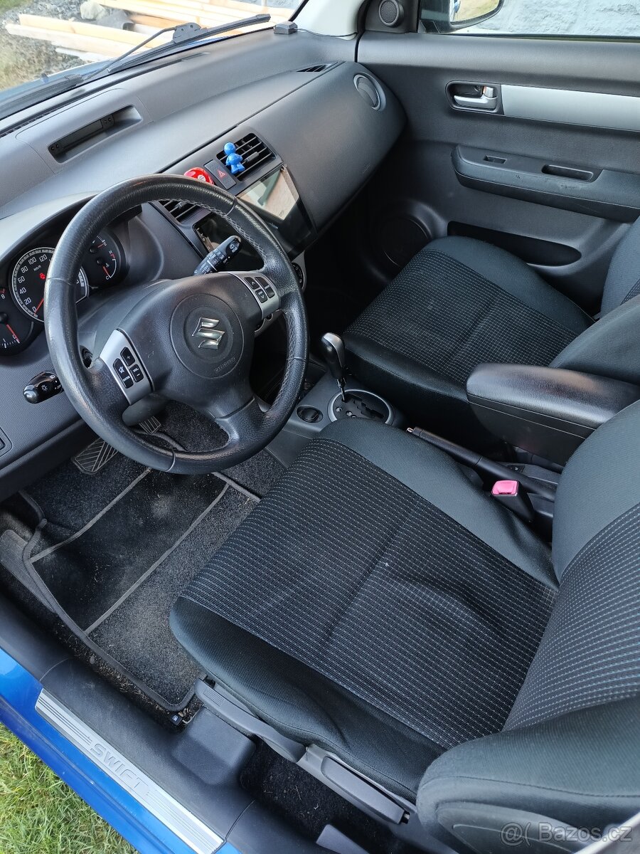 Suzuki Swift 1.5i 102PS A/T Comfort - koroze - 6