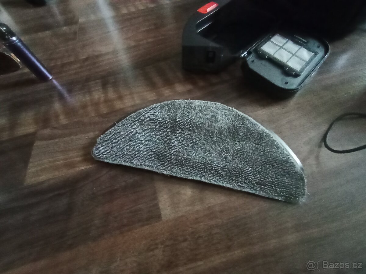 Robotický vysavač Xiaomi E10 c black - 6