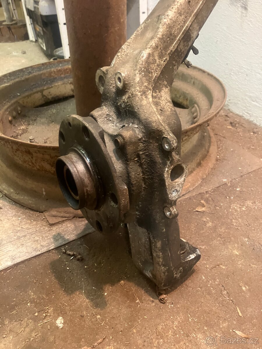 Přední Tehlice Audi a4 b7 - 6