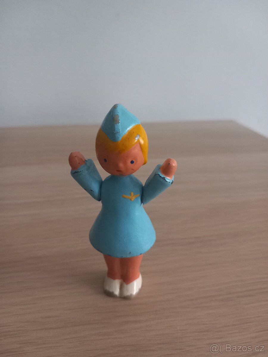 Cca 80let stará figurka letušky - 6