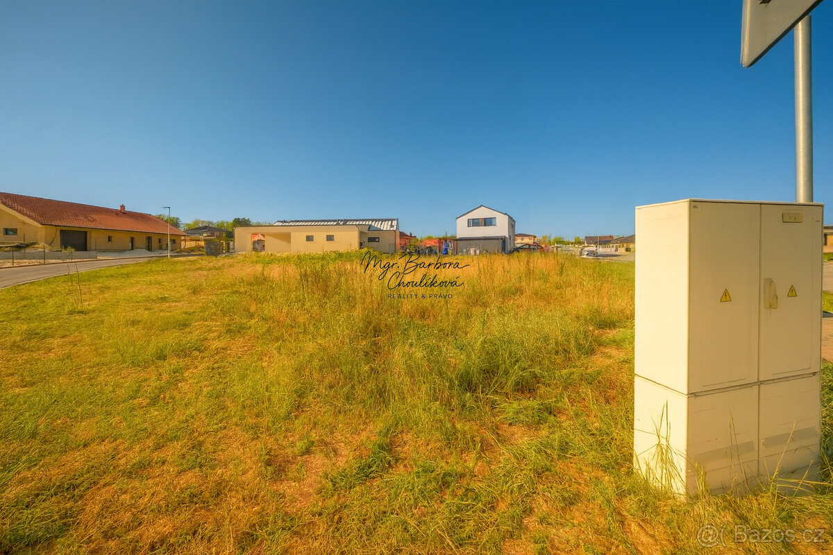Prodej stavebního pozemku o výměře 828 m² v atraktivní lokal - 6